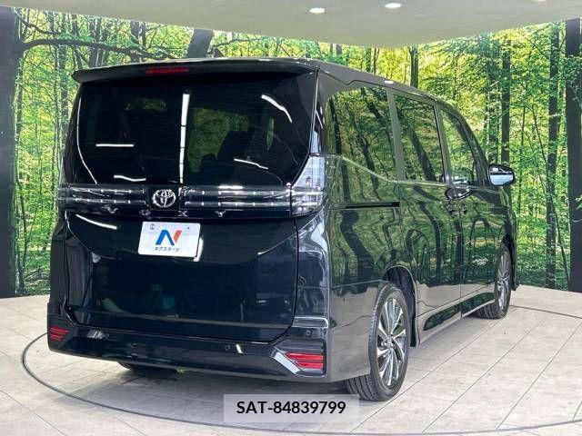 Toyota VOXY 2023-05 379722-18