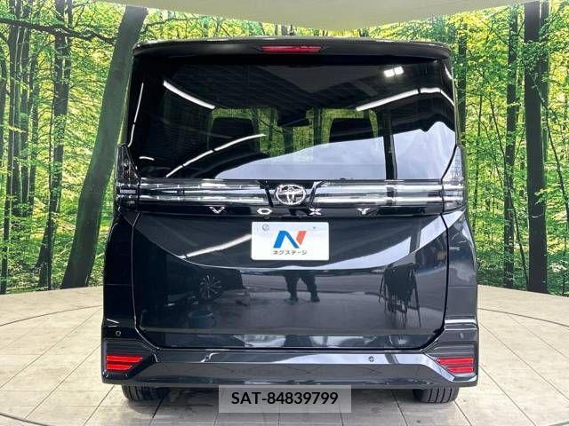 Toyota VOXY 2023-05 379722-16