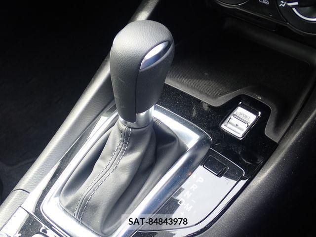 Mazda AXELA 2019-02 205494-12