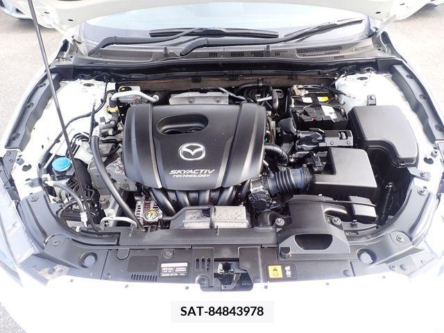 Mazda AXELA 2019-02 205494-19
