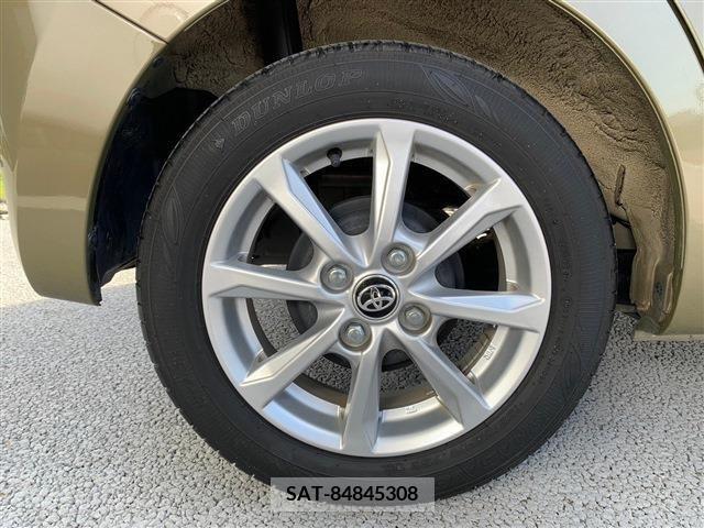 Toyota Pixis Mega 2022-02 298204-9
