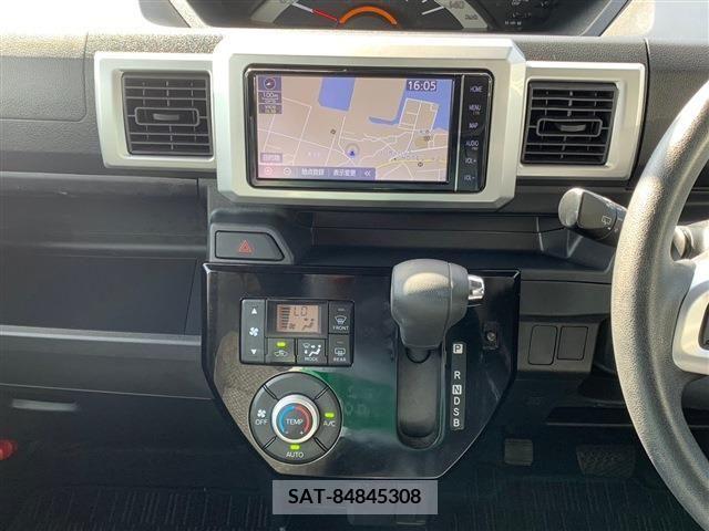 Toyota Pixis Mega 2022-02 298204-23