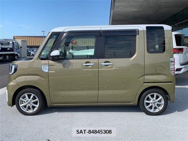 Toyota Pixis Mega 2022-02 298204-4