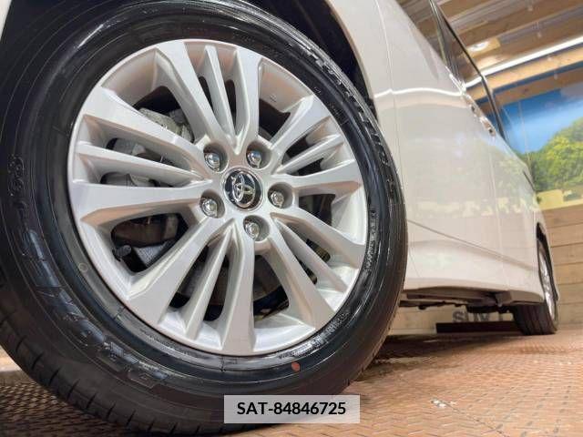 Toyota NOAH 2022-02 341997-10