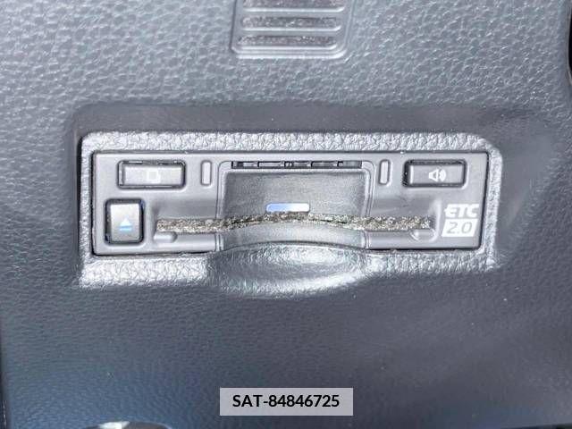 Toyota NOAH 2022-02 341997-8