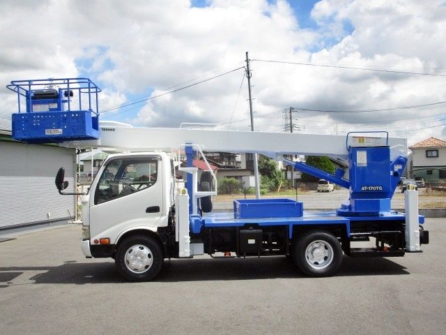 Hino DUTRO 2013-08 20152-3