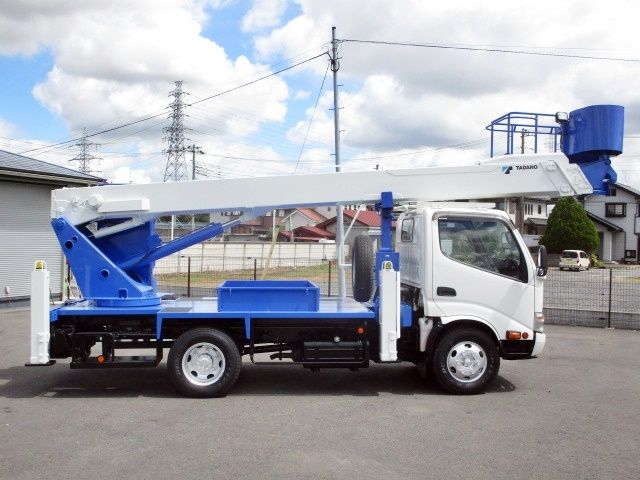 Hino DUTRO 2013-08 20152-2