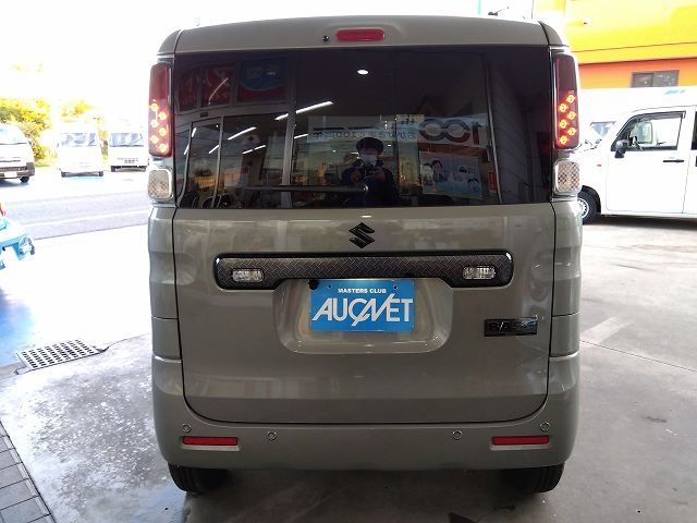 Suzuki SPACIA 2023-01 188303-1