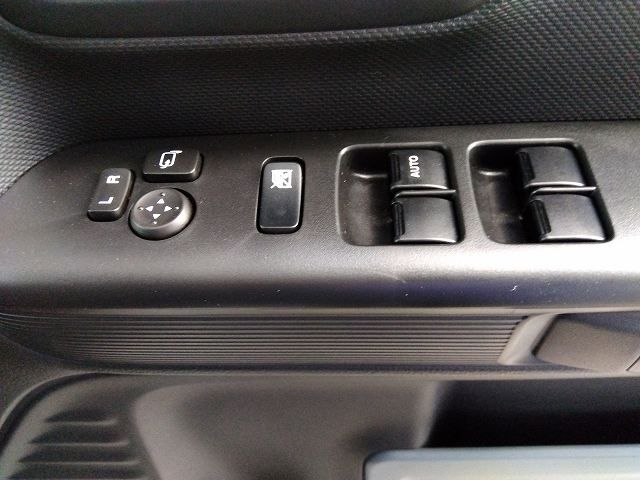 Suzuki SPACIA 2023-01 188303-19