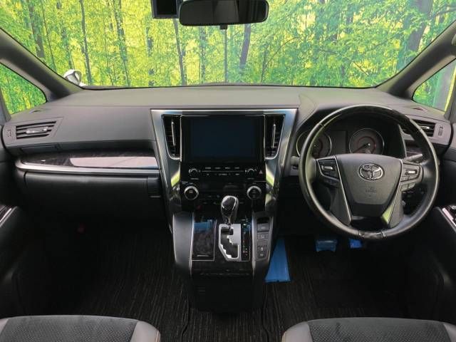 Toyota VELLFIRE 2020-10 182122-1