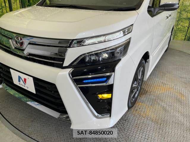 Toyota VOXY 2021-10 348020-12