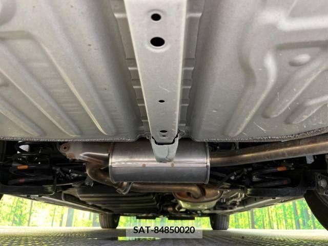 Toyota VOXY 2021-10 348020-19