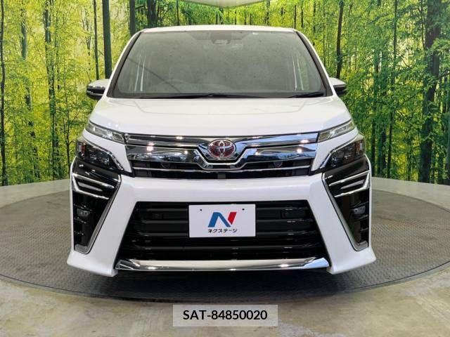 Toyota VOXY 2021-10 348020-14