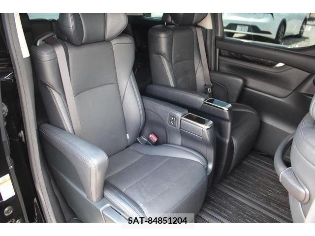 Toyota ALPHARD 2018-03 345432-16