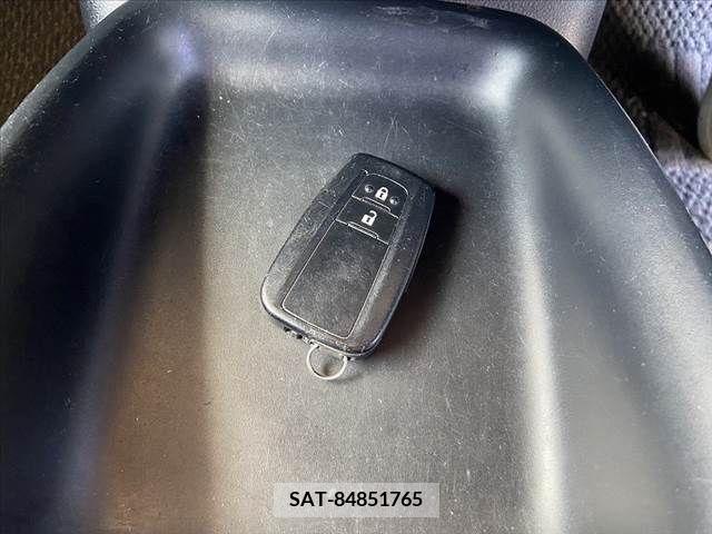 Toyota PRIUS 2016-07 256299-5