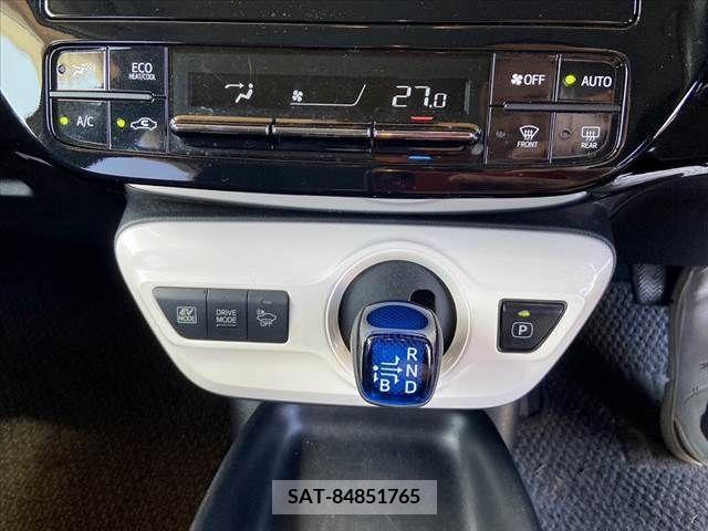 Toyota PRIUS 2016-07 256299-4