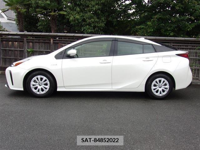 Toyota PRIUS 2019-03 200684-5