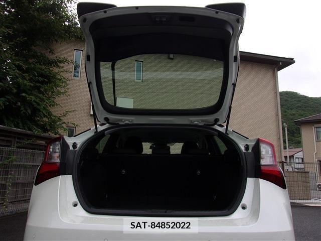 Toyota PRIUS 2019-03 200684-8