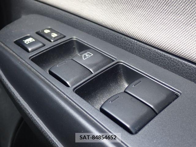 Nissan NOTE 2019-07 350680-17