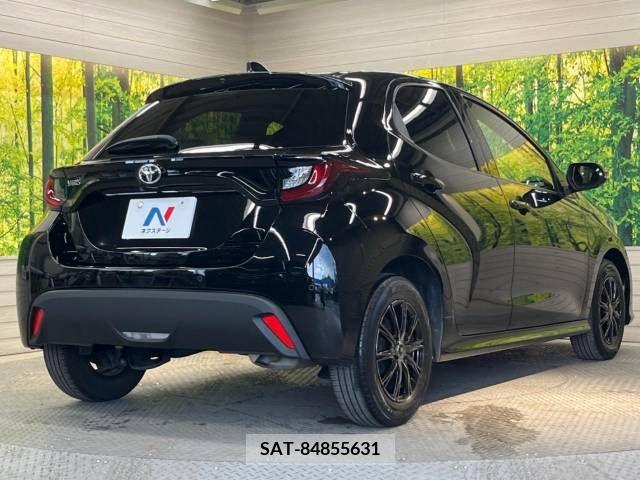 Toyota YARIS 2020-12 347127-17