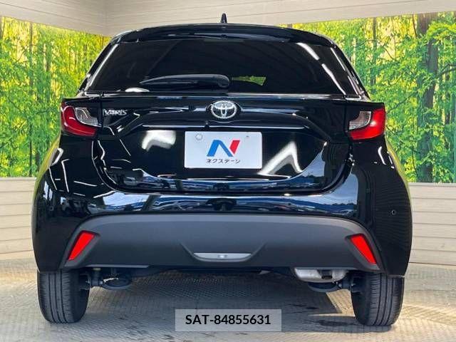 Toyota YARIS 2020-12 347127-15