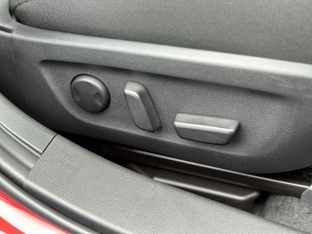 Mazda MAZDA3 2023-01 7138-16