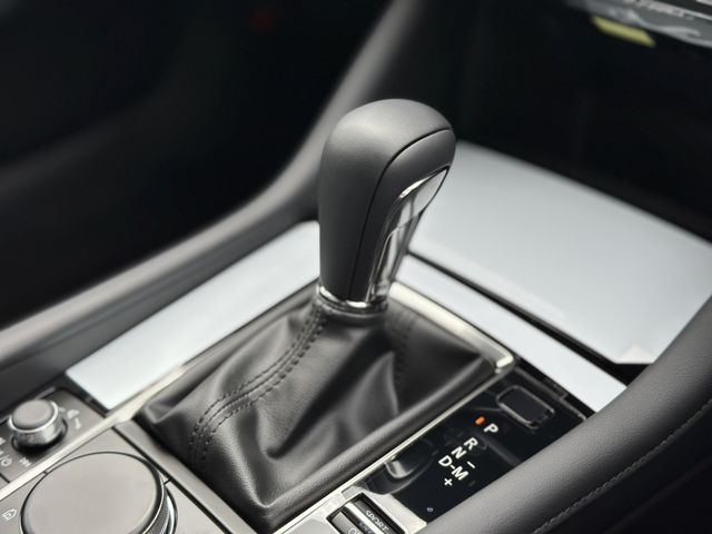 Mazda MAZDA3 2023-01 7138-7
