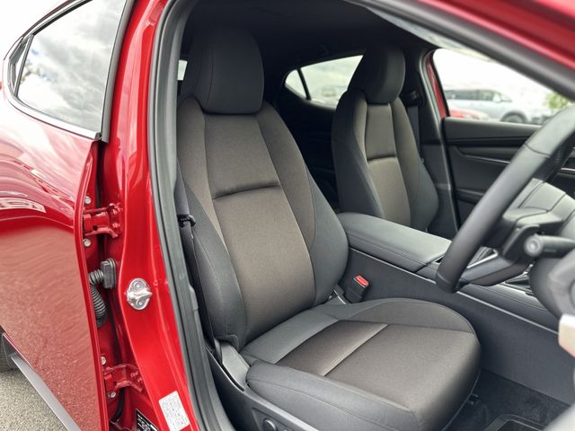Mazda MAZDA3 2023-01 7138-15