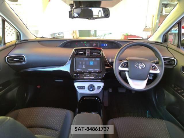 Toyota PRIUS 2018-07 393417-2