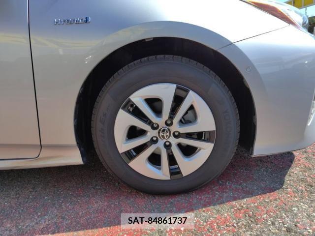 Toyota PRIUS 2018-07 393417-26