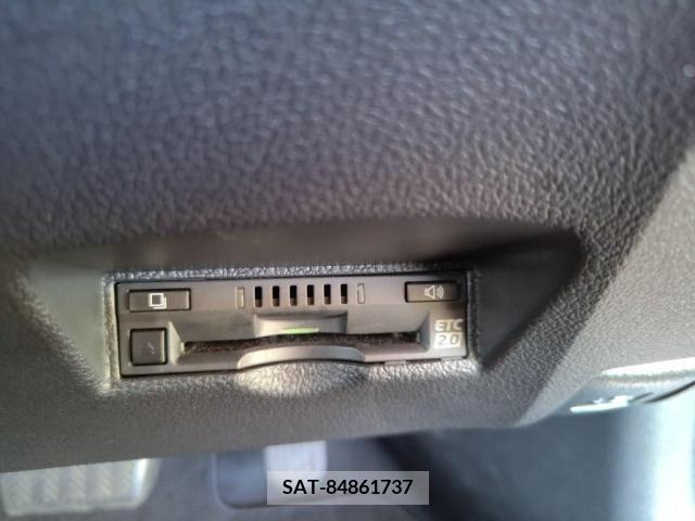 Toyota PRIUS 2018-07 393417-15