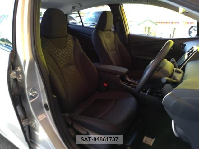 Toyota PRIUS 2018-07 393417-12