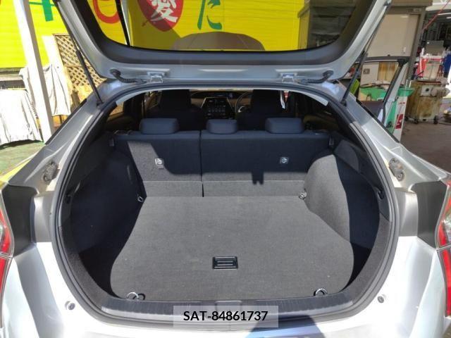 Toyota PRIUS 2018-07 393417-23