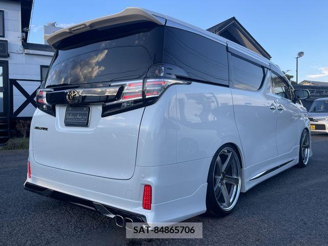 Toyota VELLFIRE 2017-10 202845-1