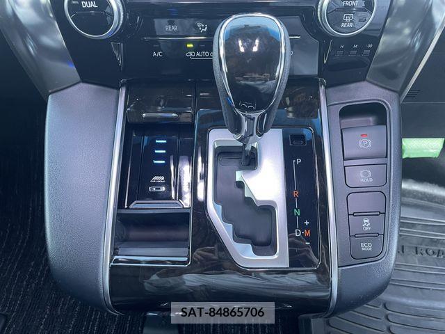 Toyota VELLFIRE 2017-10 202845-16