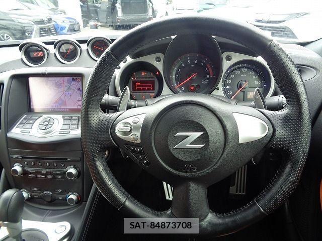 Nissan FAIRLADY Z 2019-04 437070-1