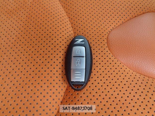 Nissan FAIRLADY Z 2019-04 437070-26