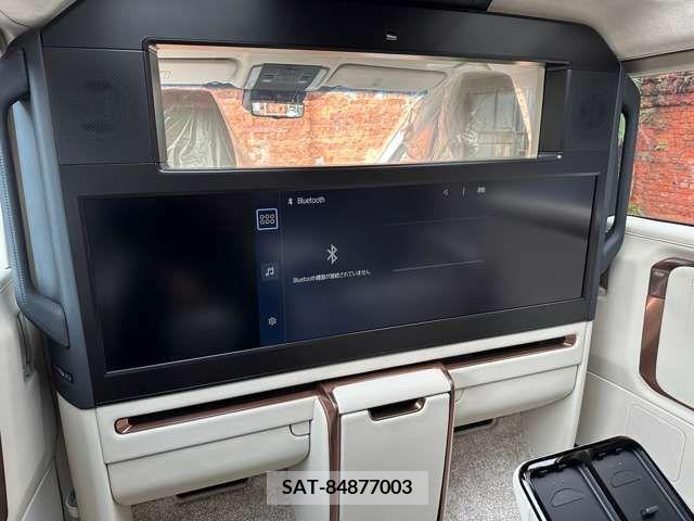 Lexus LM 2024-03 334468-14