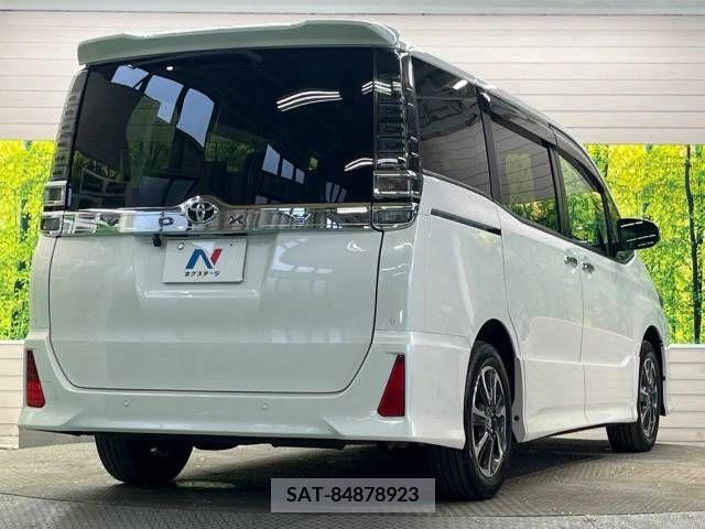 Toyota VOXY 2021-01 289022-15