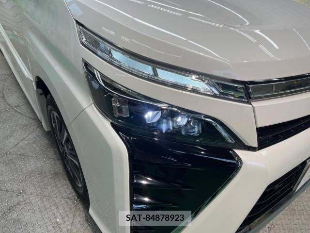 Toyota VOXY 2021-01 289022-10