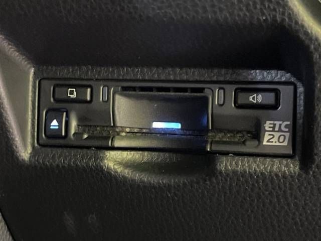 Toyota NOAH 2023-06 190008-6
