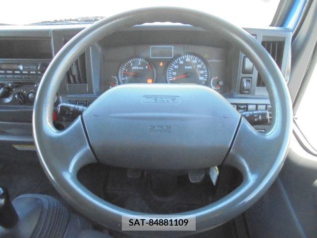 Mazda TITAN 2010-07 202609-1