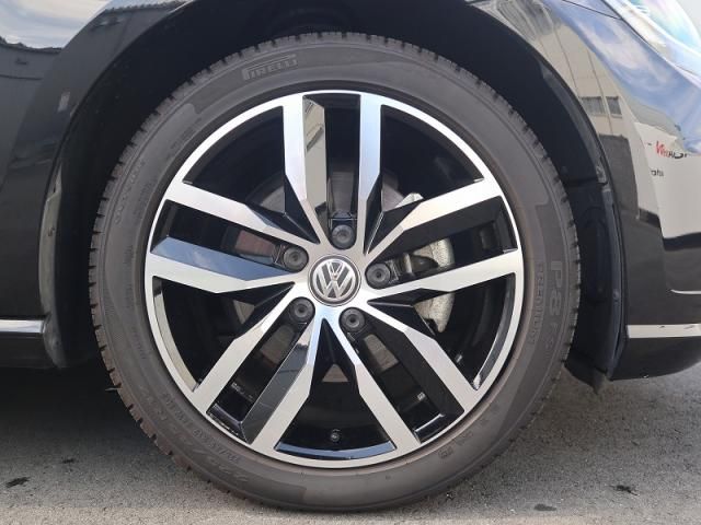 VolksWagen GOLF 2018-09 26649-13