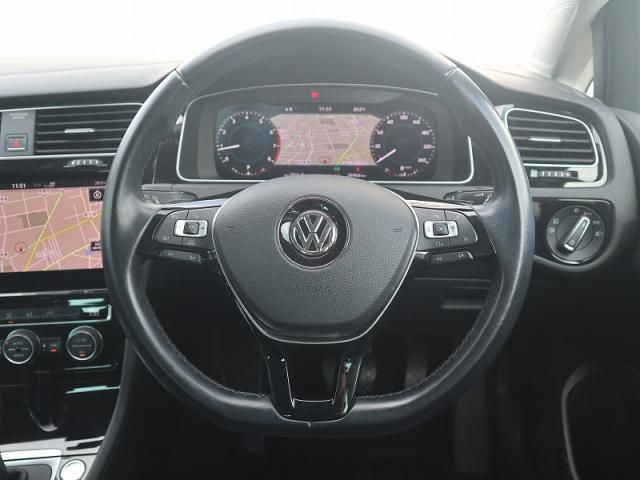 VolksWagen GOLF 2018-09 26649-17
