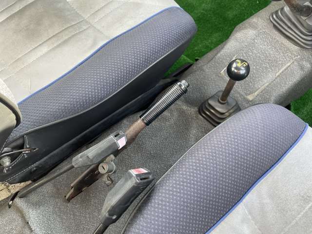 Suzuki JIMNY 1986-01 4445-16