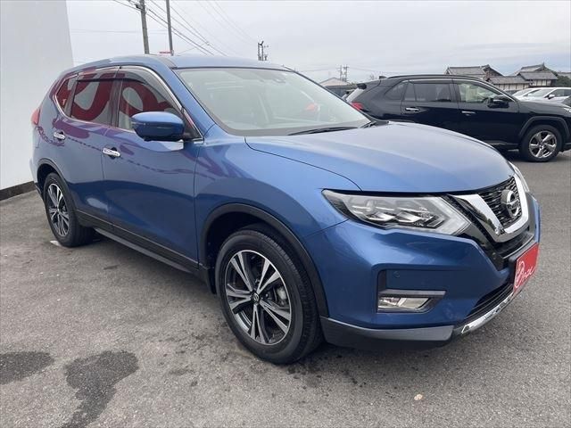 Nissan X-TRAIL 2018-03 196768-2