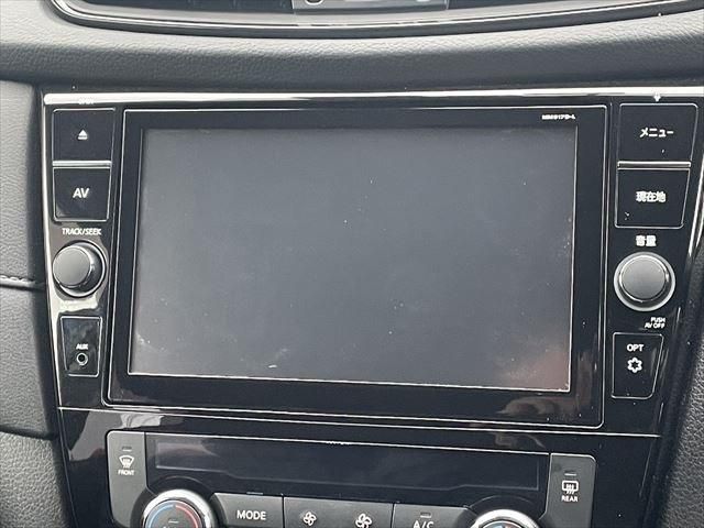 Nissan X-TRAIL 2018-03 196768-26