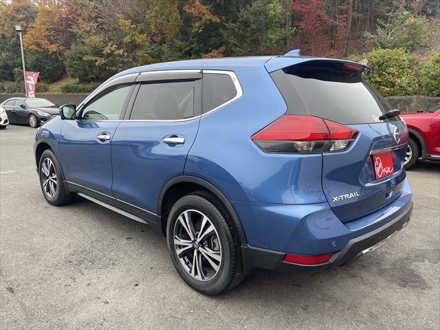 Nissan X-TRAIL 2018-03 196768-6