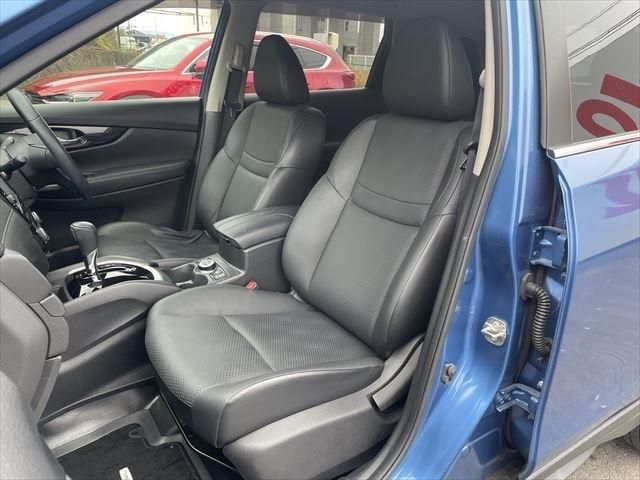 Nissan X-TRAIL 2018-03 196768-21