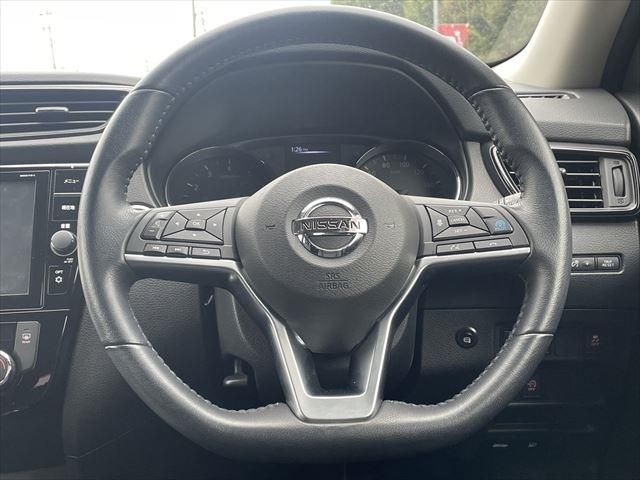 Nissan X-TRAIL 2018-03 196768-24